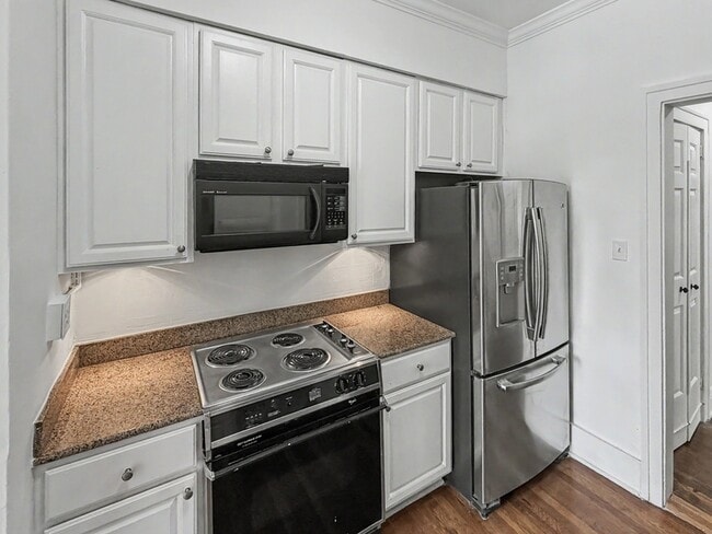 Building Photo - 340 N McLean Blvd