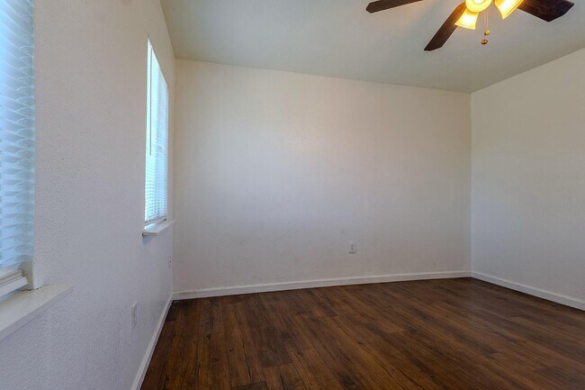 Building Photo - 1112 S El Dorado St
