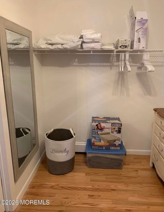 Building Photo - 2001 Main St