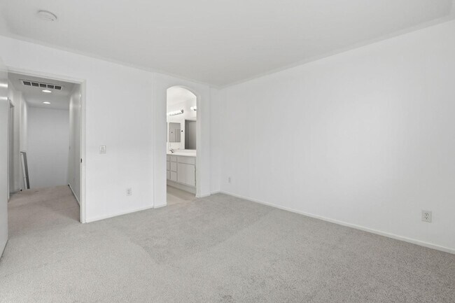 Building Photo - 1446 Trouville Ln