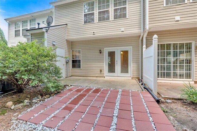 Building Photo - 13077 Region Trace