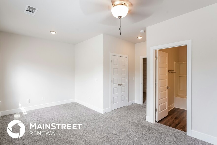 Building Photo - 114 Hartsville Ct