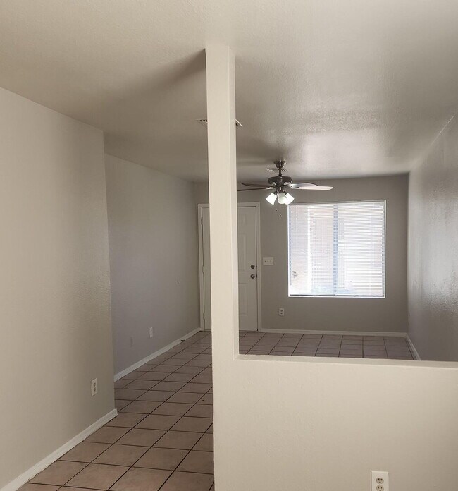 Building Photo - MARVELOUS TWO BEDROOMS AND ONE BATHROOM AV...