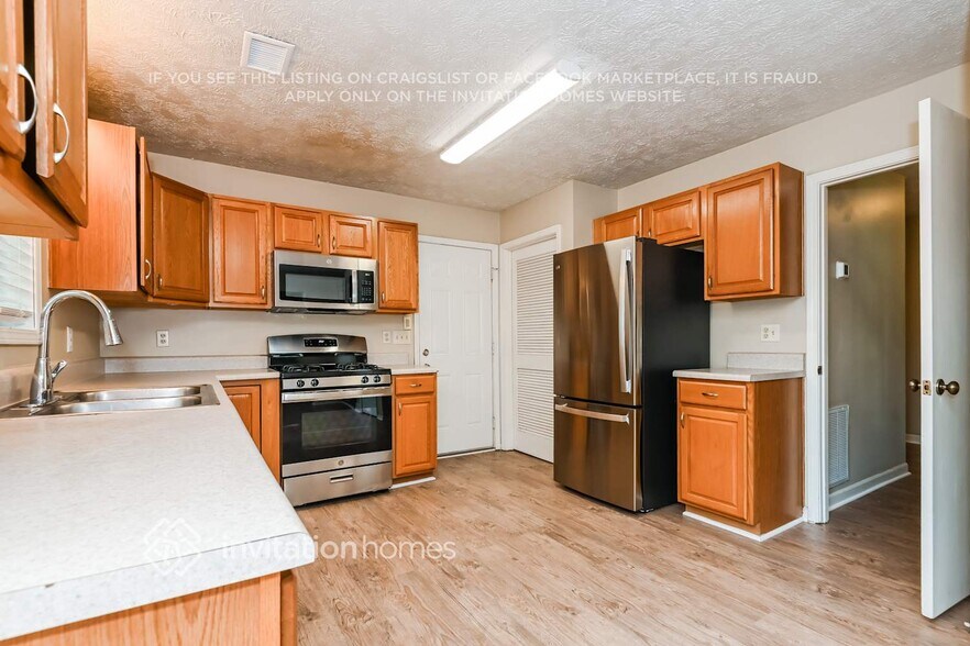 Building Photo - 232 Colemans Bluff Dr