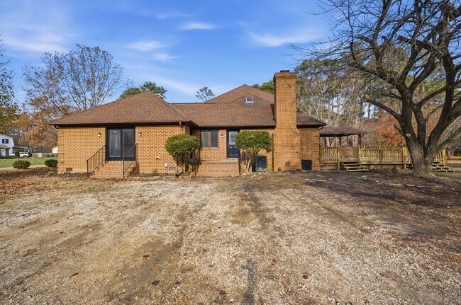 Building Photo - 9 Rhodelia Ln