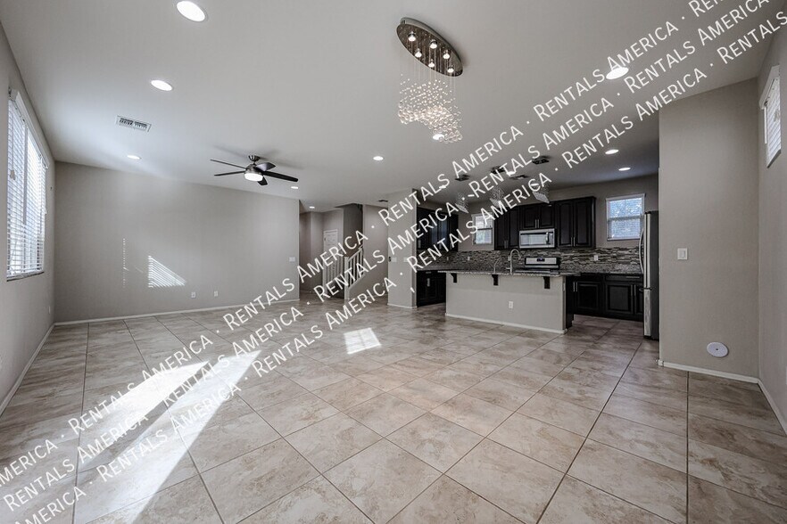 Building Photo - 270 N Scott Dr