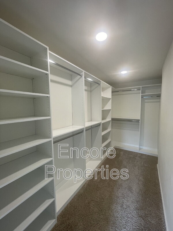 Building Photo - 1313 Compass Dr