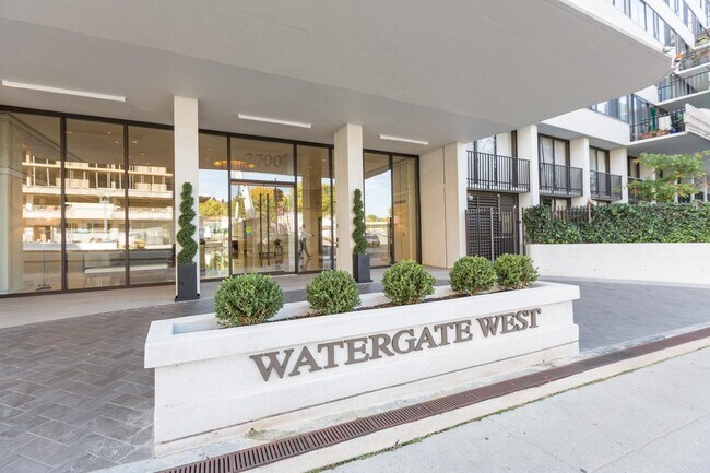 Building Photo - 2700 Virginia Ave NW