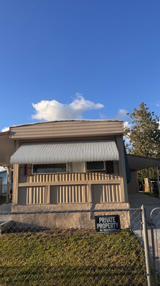 Building Photo - The Shire Mobile Home NE Palm Bay FOR RENT!