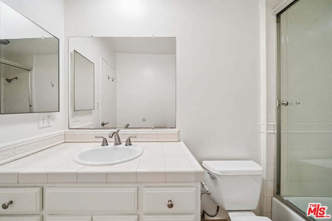 Building Photo - 131 Orlando Ave