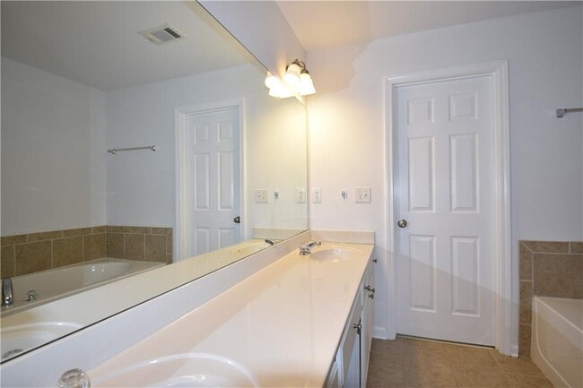 Building Photo - 3049 Hartright Bend Ct