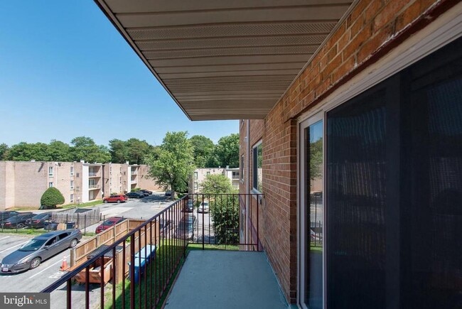 Building Photo - 4116 Ames St NE