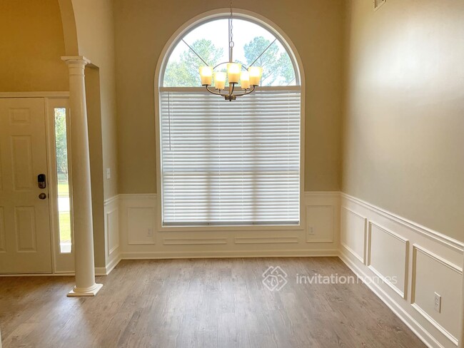 Building Photo - 2151 Vintage Oaks Dr