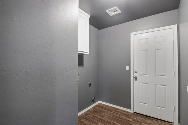 Building Photo - 2817 Green Canyon Dr