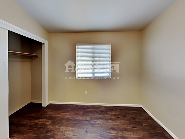 Building Photo - 6813 W Pebble Shore Court
