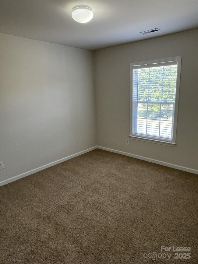 Building Photo - 11211 Maplehurst Dr