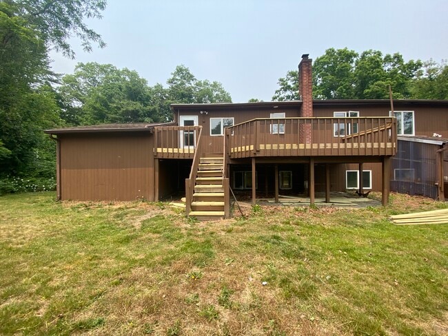 Building Photo - 2074 Motor Pky