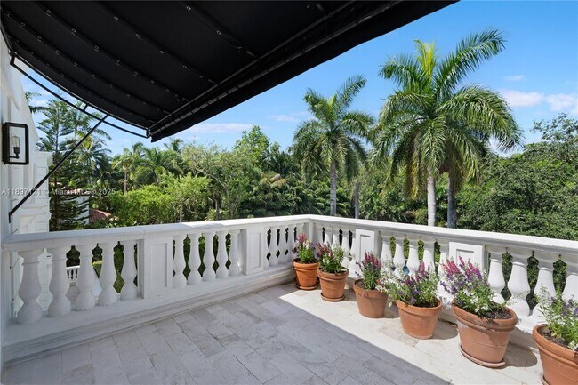 Building Photo - 26 Tahiti Beach Island Rd
