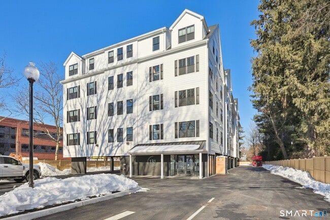 Building Photo - 131 Beach Rd