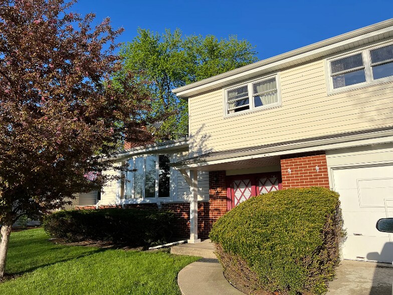 Primary Photo - 2403 N Verde Dr