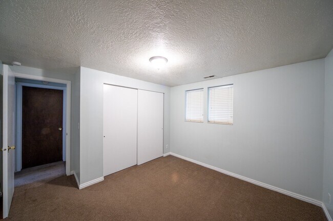 Building Photo - 1784 N 600 E