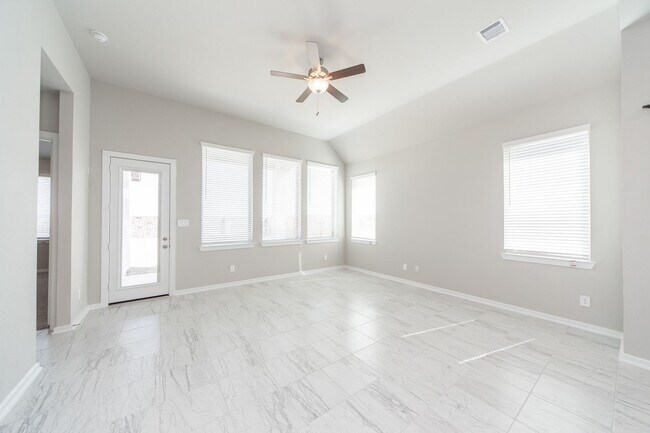 Building Photo - 2131 Wisteria Cove Dr