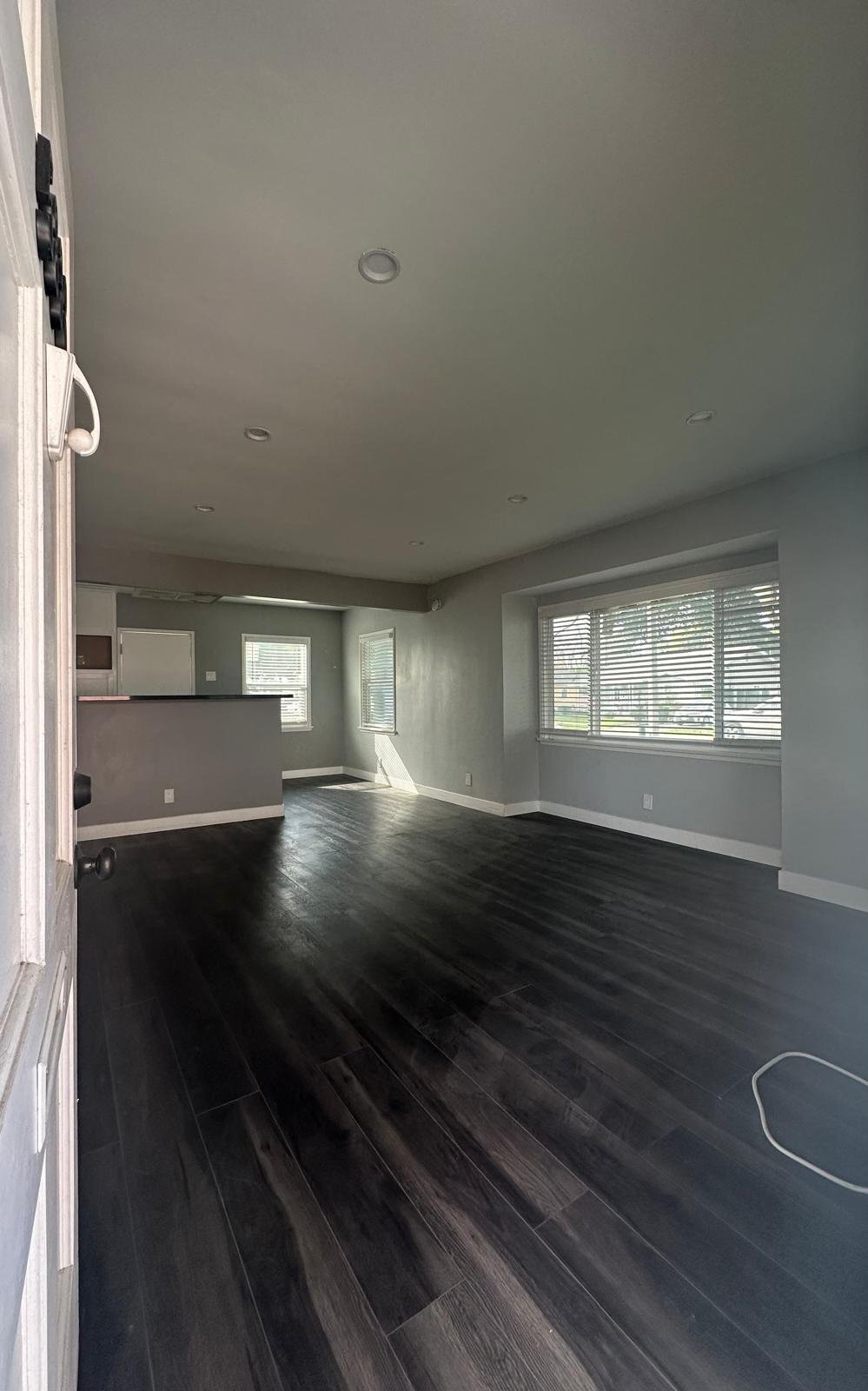 Building Photo - 5842 Autry Ave