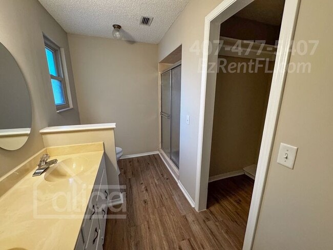 Building Photo - 2496 Bentridge Ct