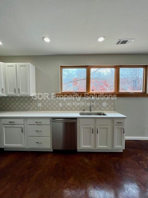 Building Photo - 2530 Veranda Rd NW