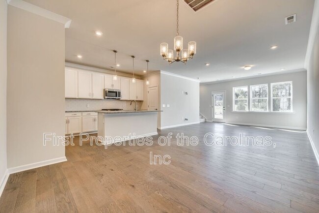 Building Photo - 229 Brks Spgs Dr