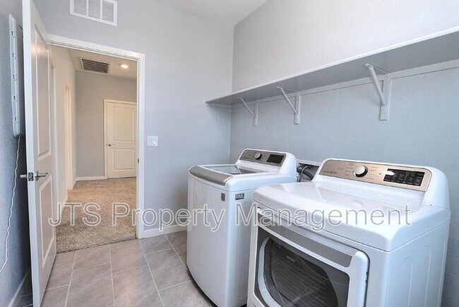 Building Photo - 2683 Alcove Way