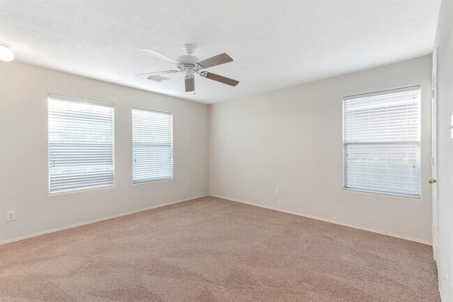 Building Photo - 2911 Katy Briar Ln
