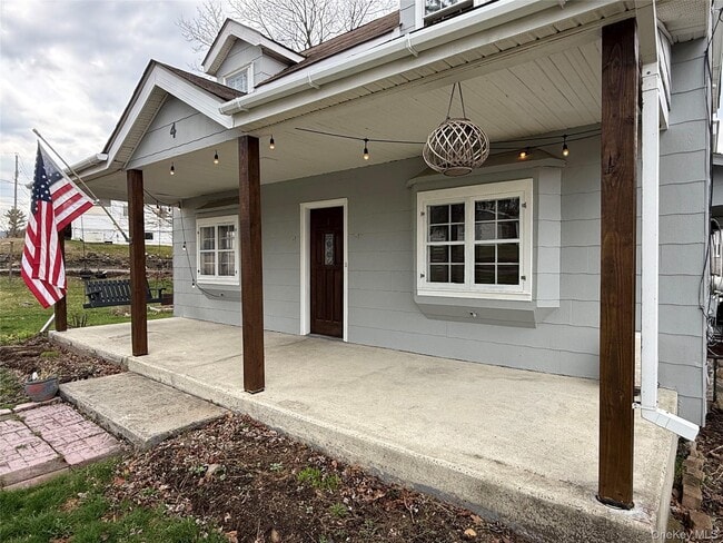 Building Photo - 4 St Marks Pl