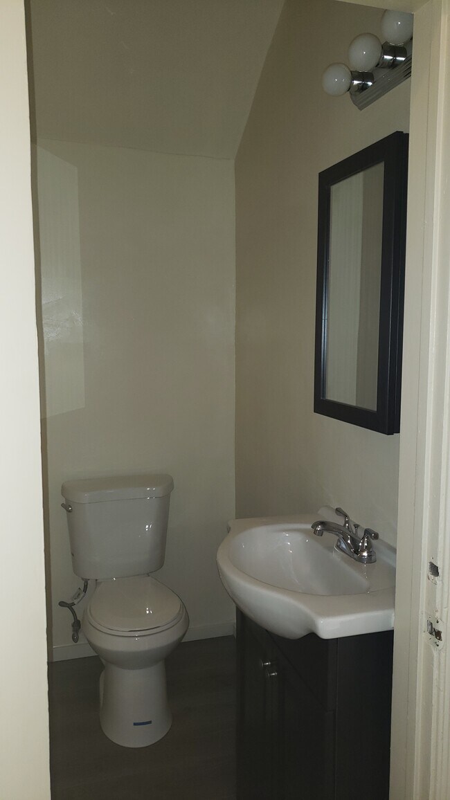 bathroom #1/2: powder room - 11043 Ophir Dr