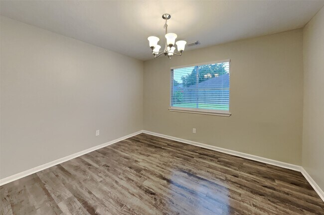 Building Photo - 18206 Gravenhurst Ln