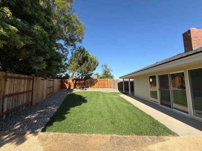 Building Photo - Just Beautifully Updated Village Hills Single Story Home in Orcutt