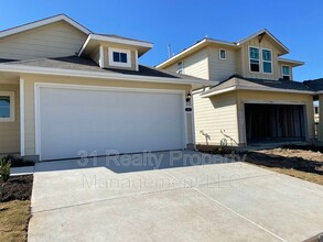 Building Photo - 203 Living Reef Dr