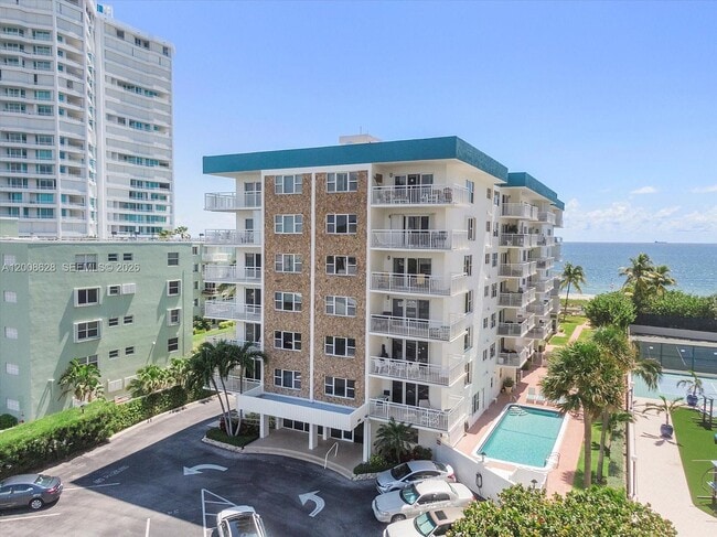 Building Photo - 1770 S Ocean Blvd