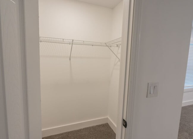 Building Photo - 3822 Bakers Ferry Rd SW