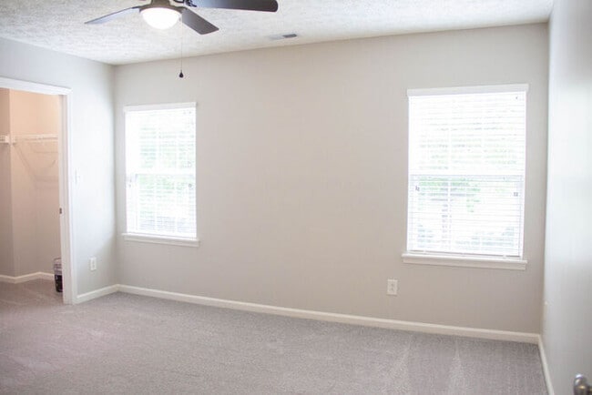 Building Photo - Beautiful Durham Townhome For Rent