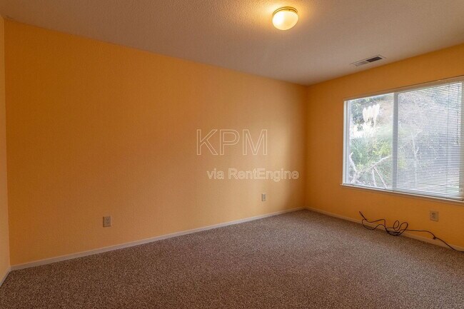 Building Photo - 1106 Klemeyer Cir