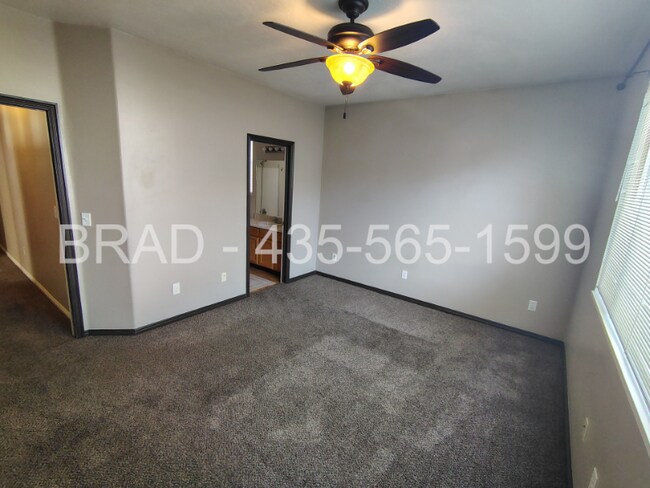 Building Photo - 6780 W 6780 S