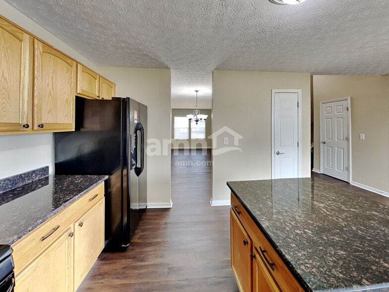 Building Photo - 9255 Ruston Ln