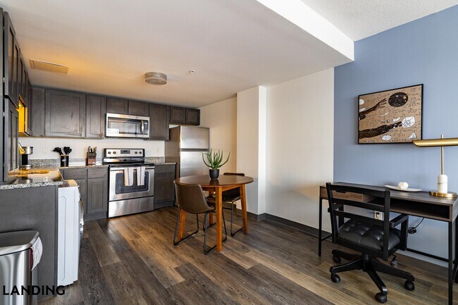 Building Photo - 50 Morgan St N