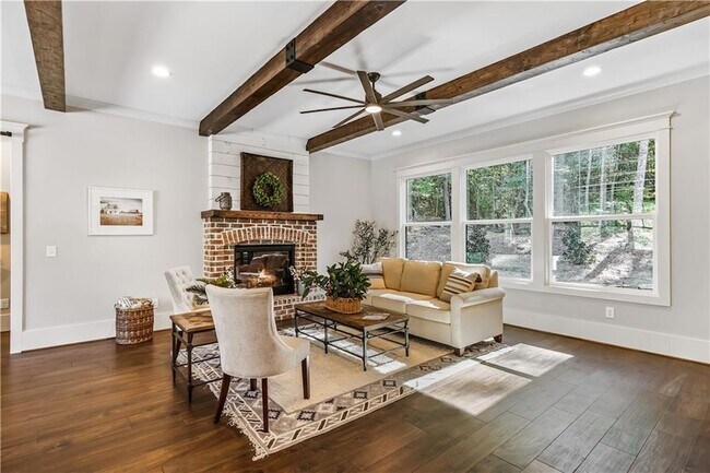 Building Photo - 6 Whisper Pl