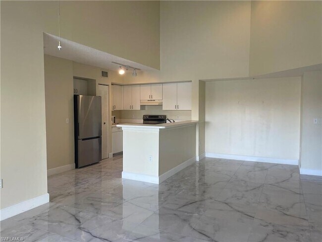 Building Photo - 1205 Wildwood Lakes Blvd