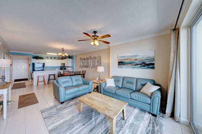 Building Photo - 10625 Front Beach Rd