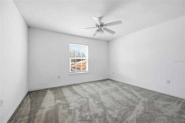 Building Photo - 5447 Vineland Rd