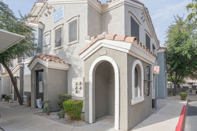 Building Photo - 10 W Minnezona Ave