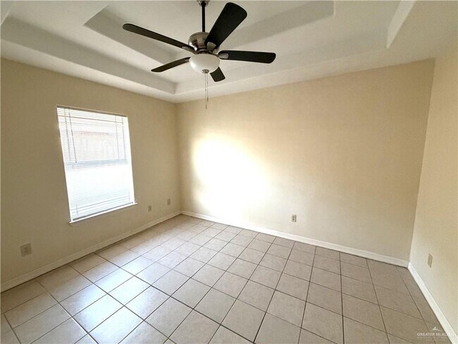 Building Photo - 14 Aruba Dr